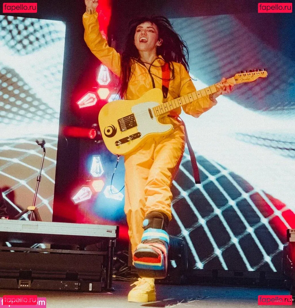 Lights Poxleitner Onlyfans Photo Gallery 