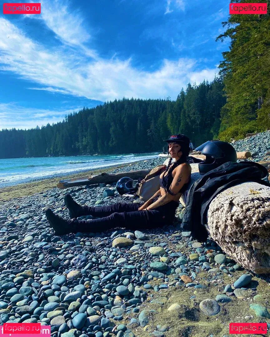 Lights Poxleitner Onlyfans Photo Gallery 