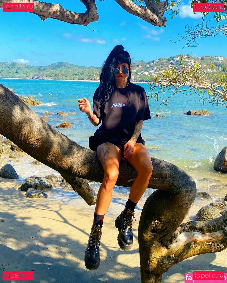 Lights Poxleitner Onlyfans Photo Gallery 