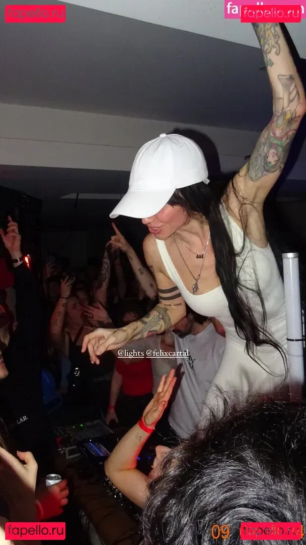 Lights Poxleitner Onlyfans Photo Gallery 