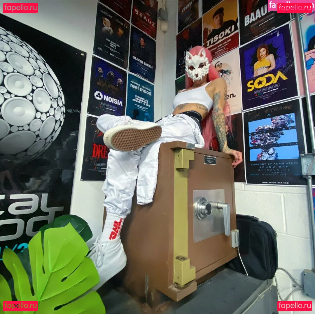 Lights Poxleitner Onlyfans Photo Gallery 