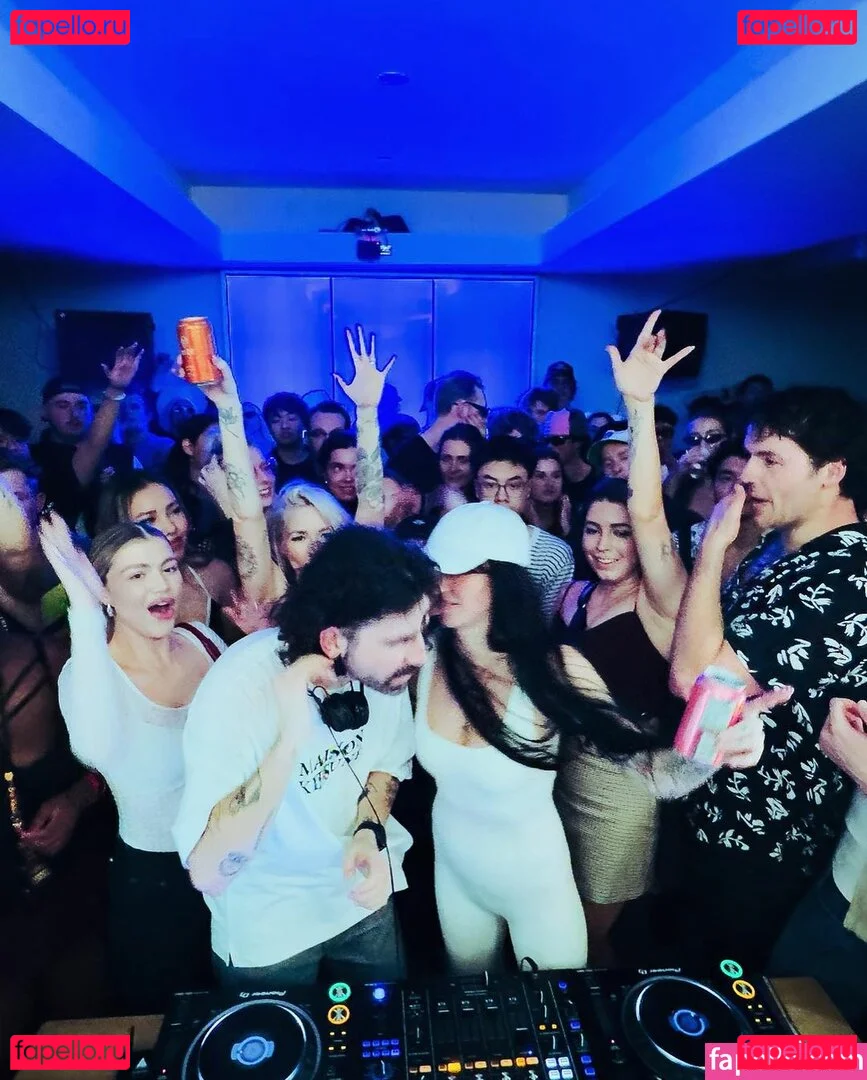 Lights Poxleitner Onlyfans Photo Gallery 