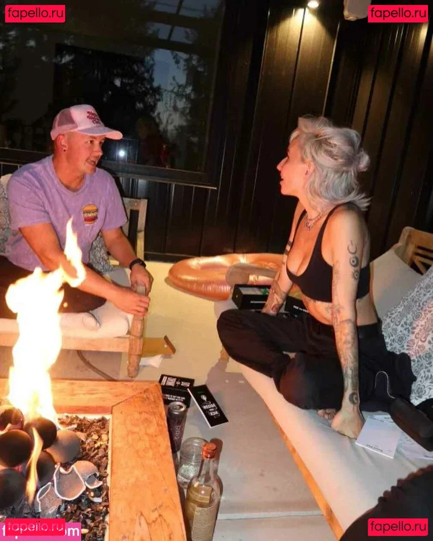 Lights Poxleitner Onlyfans Photo Gallery 