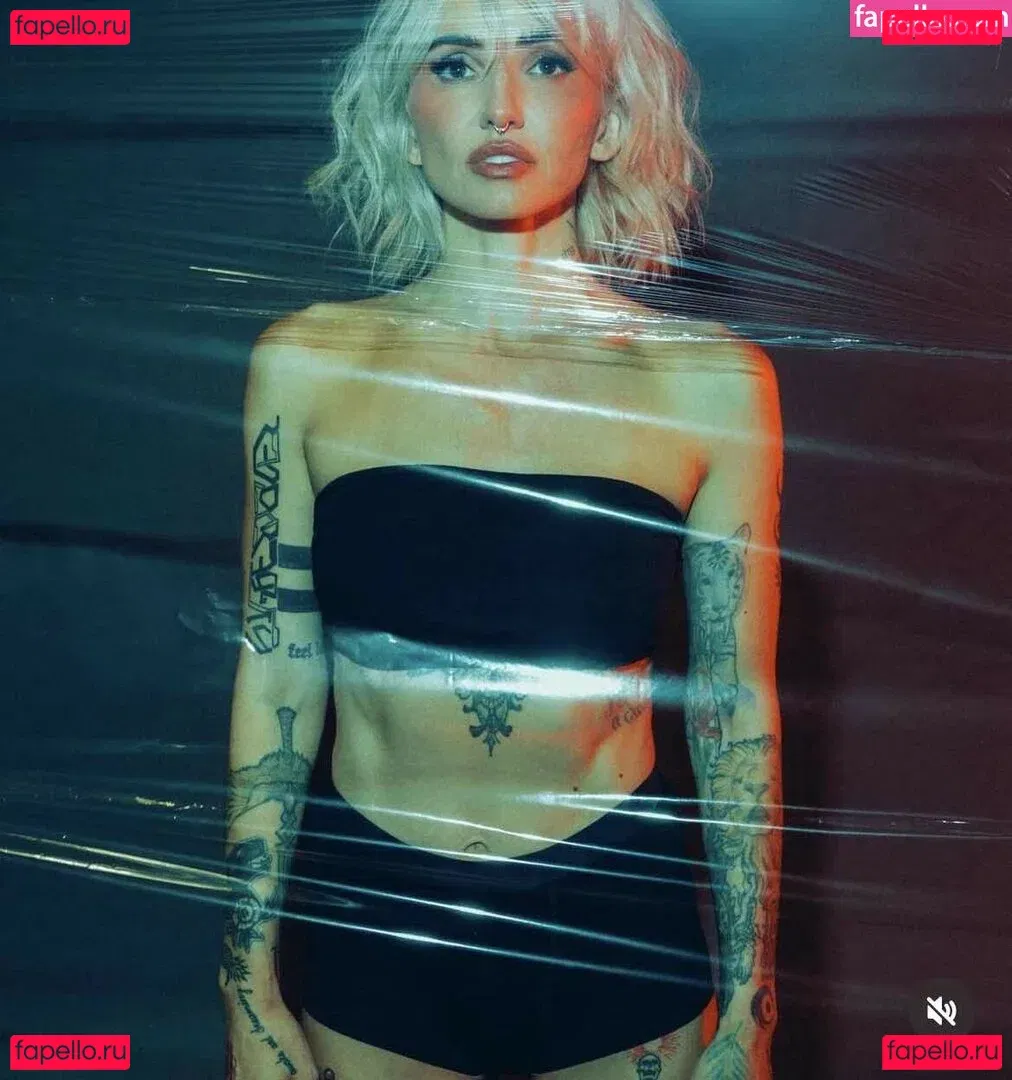 Lights Poxleitner Onlyfans Photo Gallery 