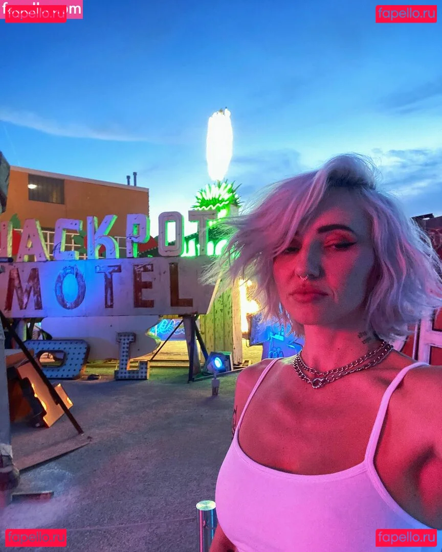 Lights Poxleitner Onlyfans Photo Gallery 