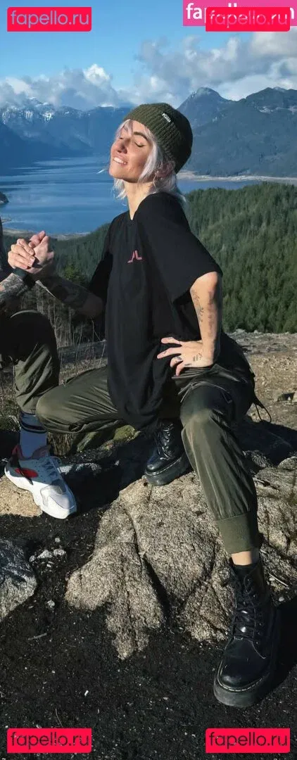 Lights Poxleitner Onlyfans Photo Gallery 