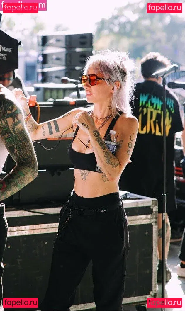 Lights Poxleitner Onlyfans Photo Gallery 