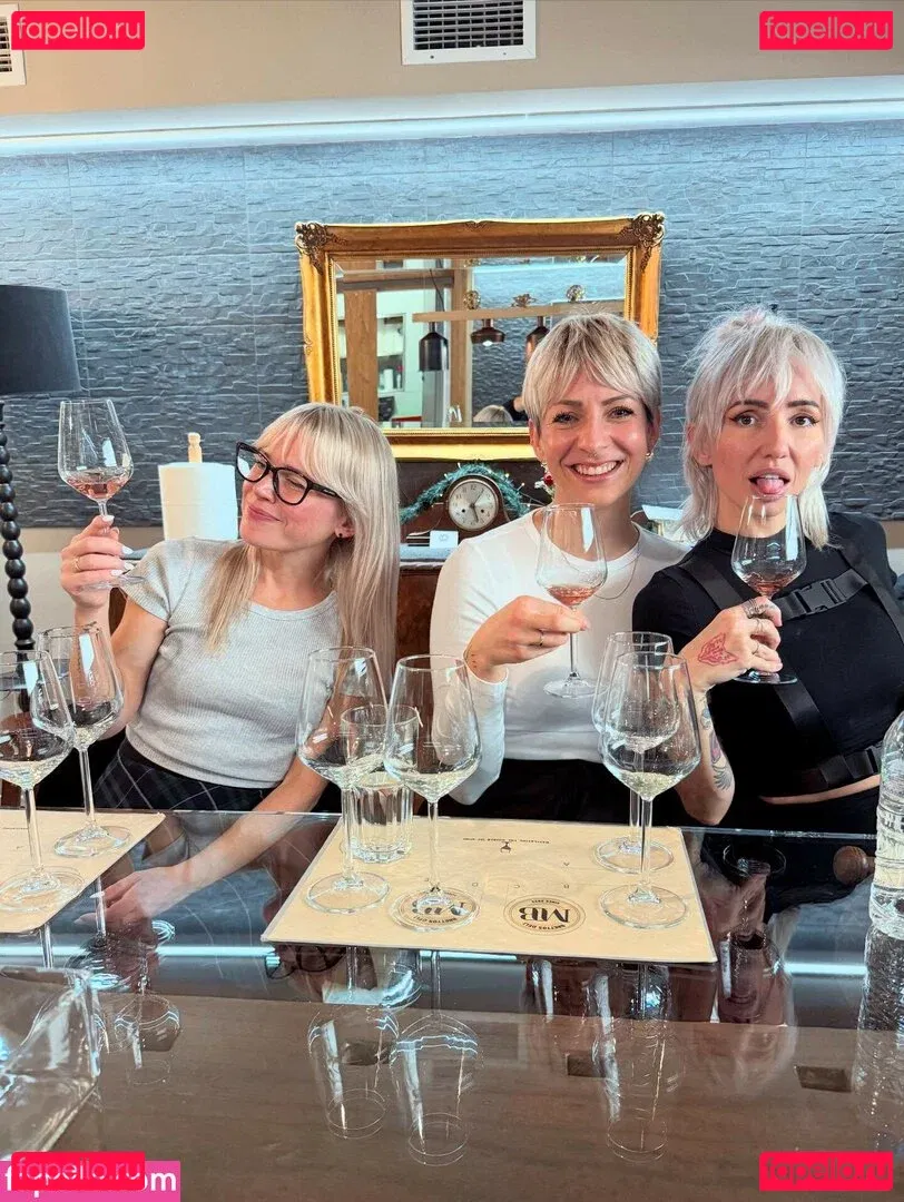 Lights Poxleitner Onlyfans Photo Gallery 