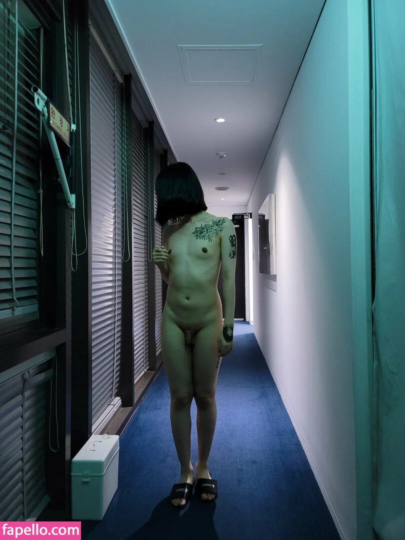 s2x6974892 Onlyfans Photo Gallery 