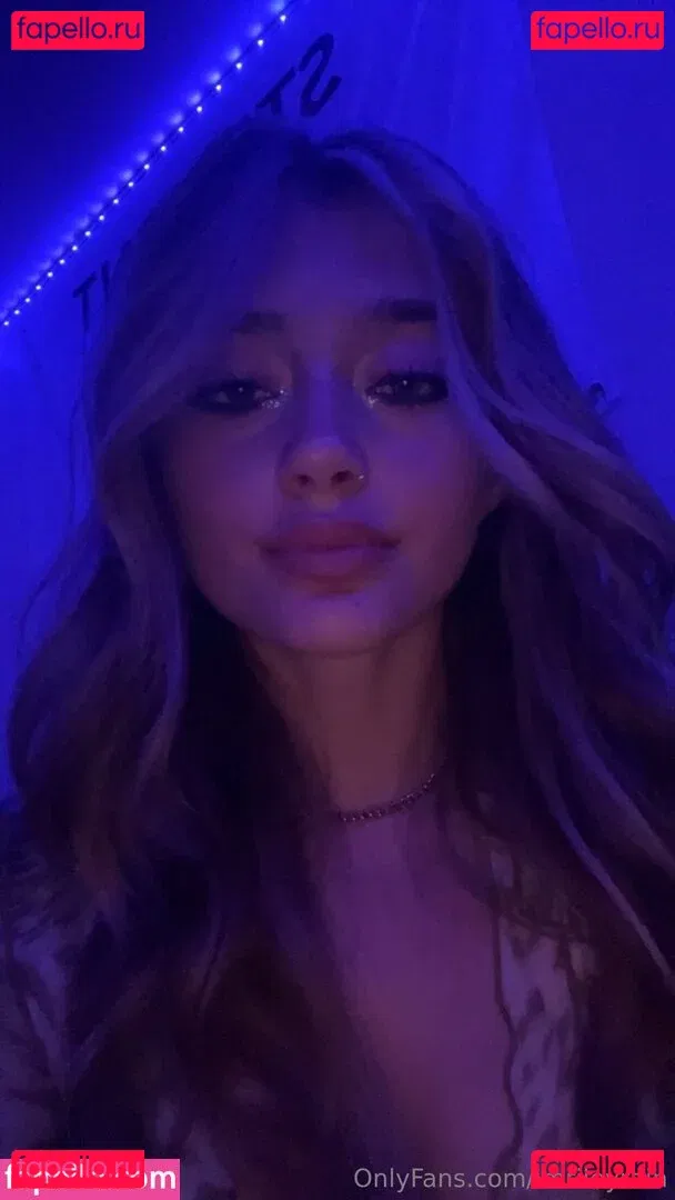 imrileyrain Onlyfans Photo Gallery 