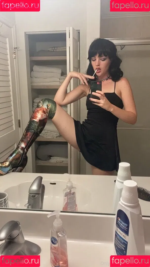 sithbitch Onlyfans Photo Gallery 