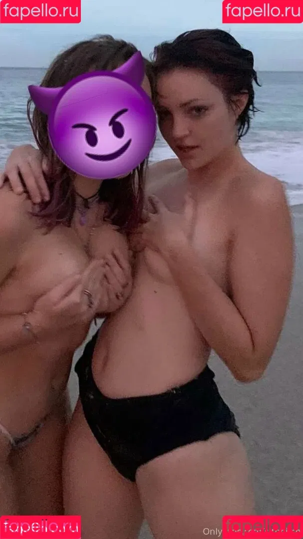 sithbitch Onlyfans Photo Gallery 