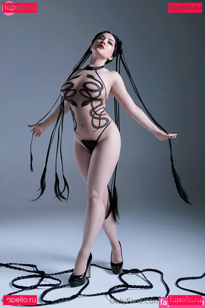 zoevolfcos Onlyfans Photo Gallery 