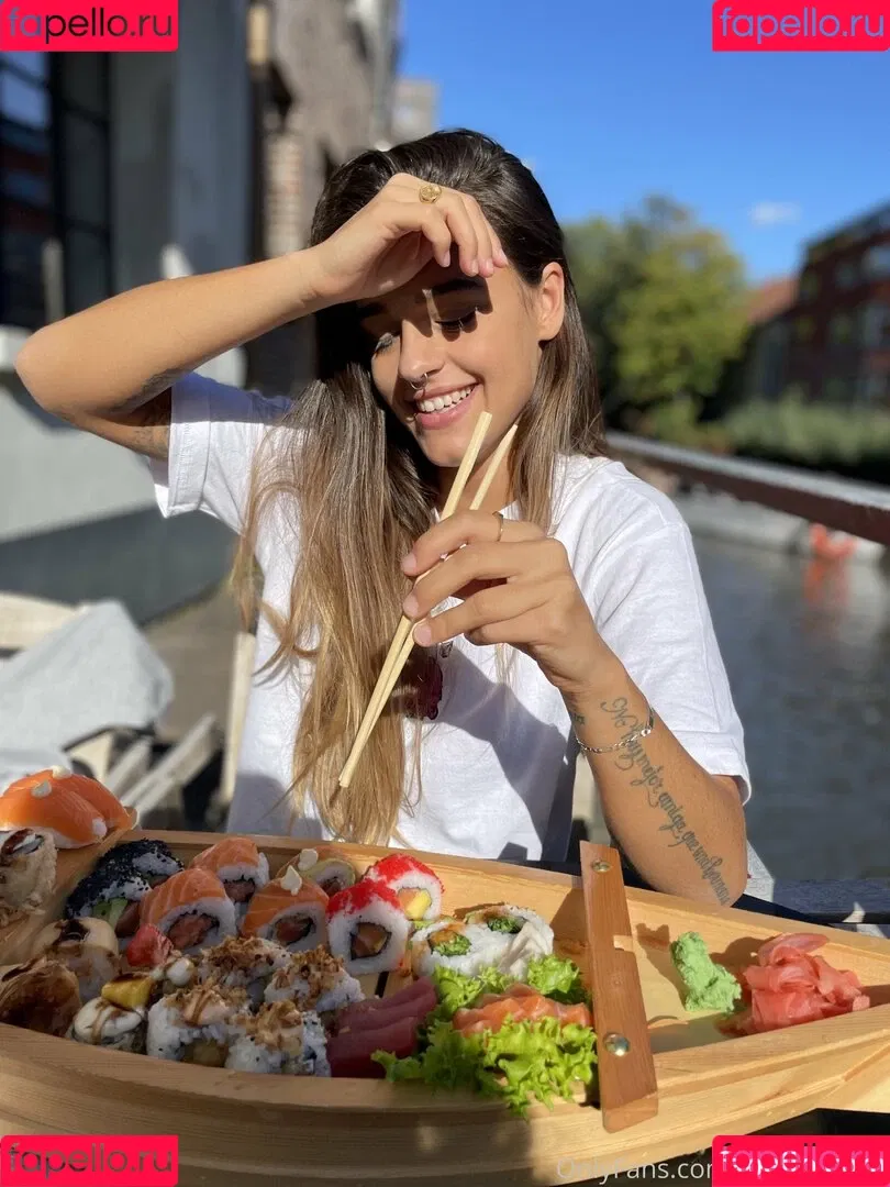 Luna Ventura Onlyfans Photo Gallery 