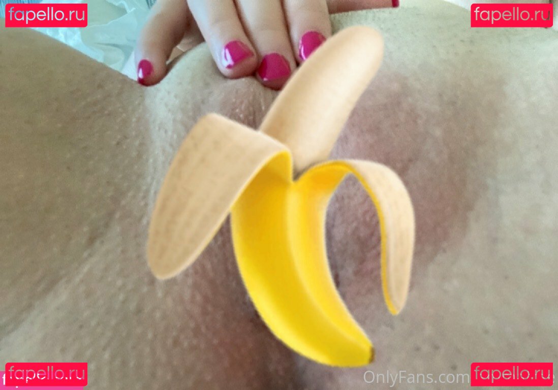 emmafree / emmafreece Onlyfans Photo Gallery 