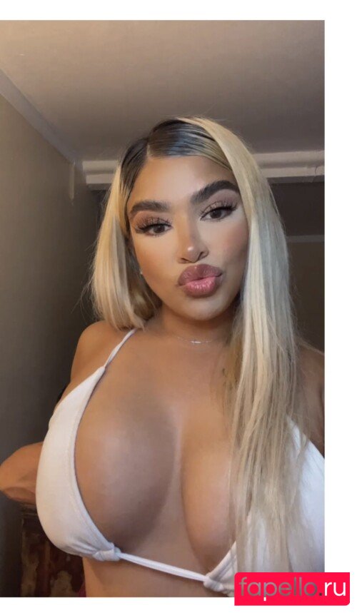 Iris Hsieh Nude Onlyfans Photo 8