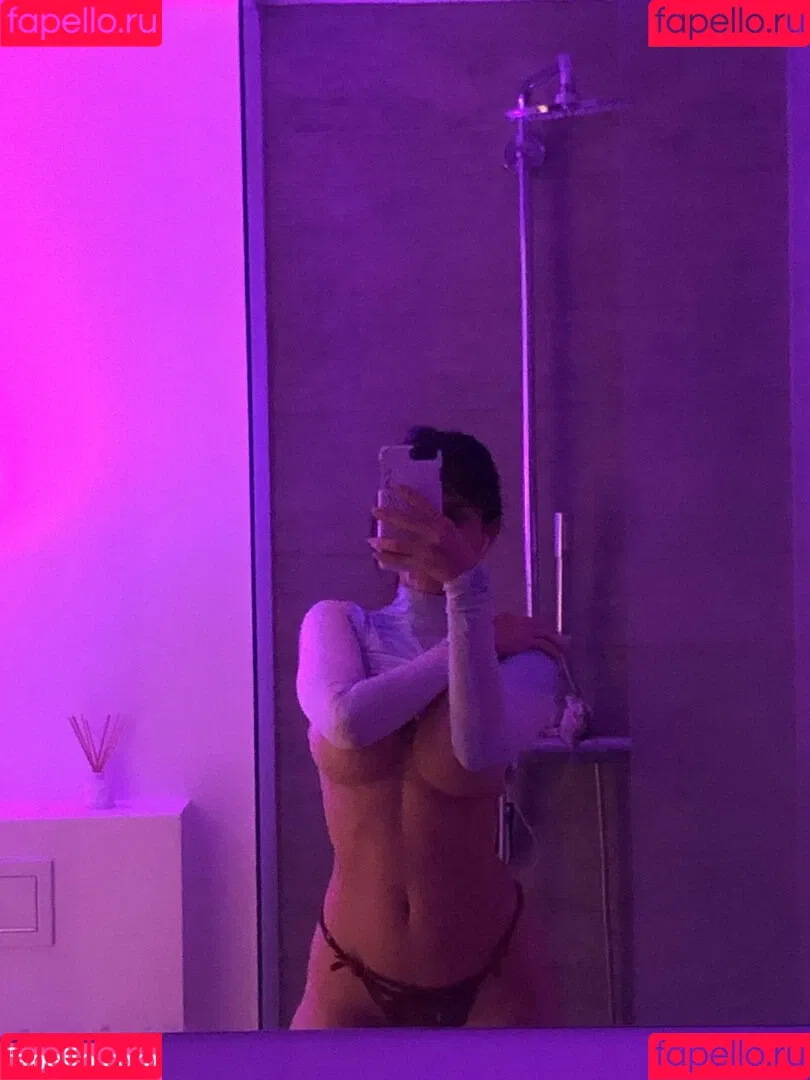 Grandmae Onlyfans Photo Gallery 