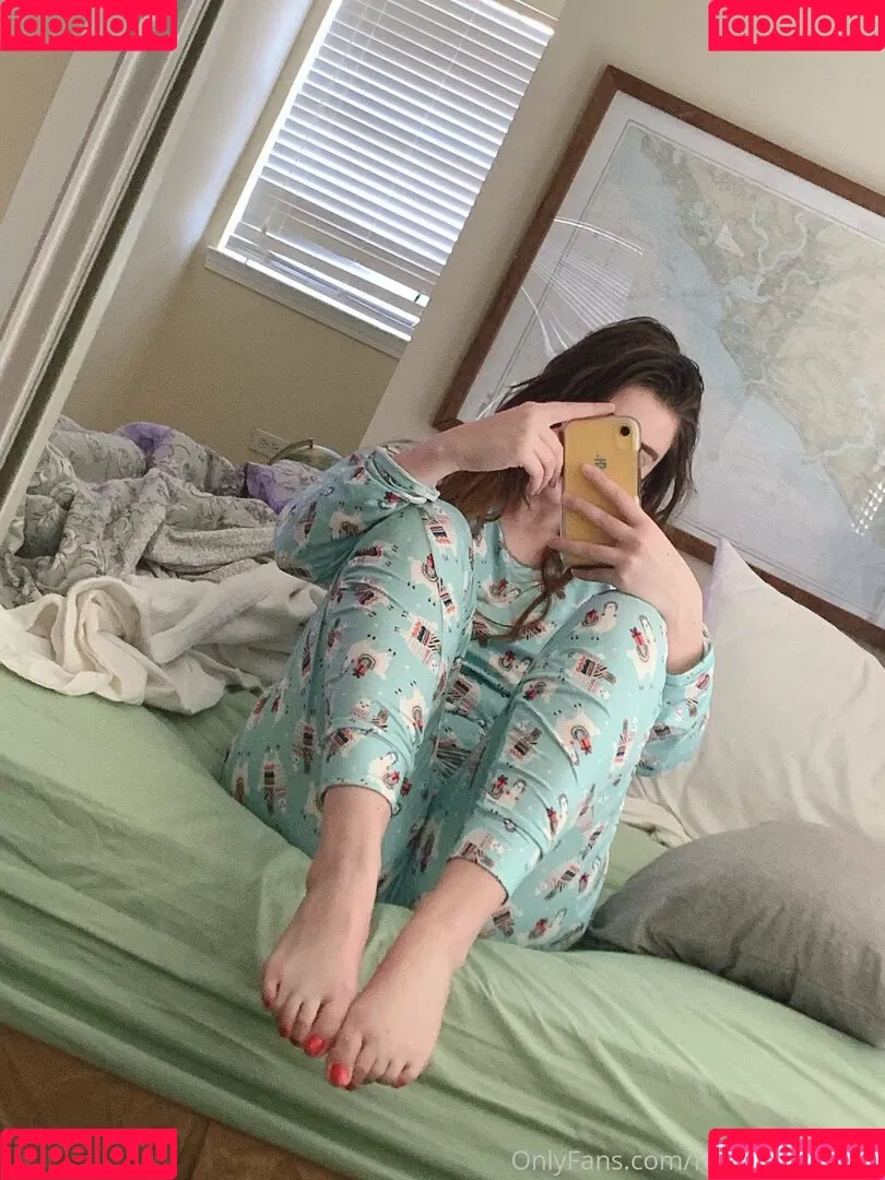 footgoddesskat Onlyfans Photo Gallery 