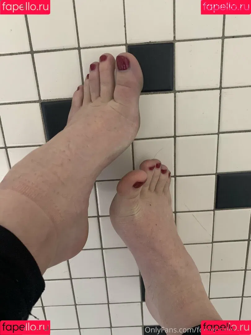 footgoddesskat Onlyfans Photo Gallery 