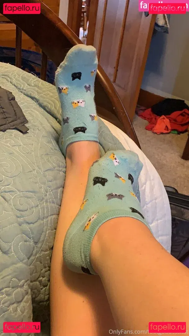 footgoddesskat Onlyfans Photo Gallery 