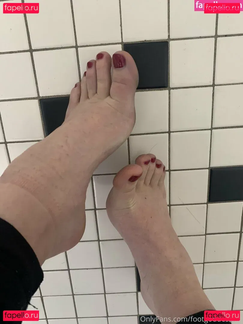footgoddesskat Onlyfans Photo Gallery 