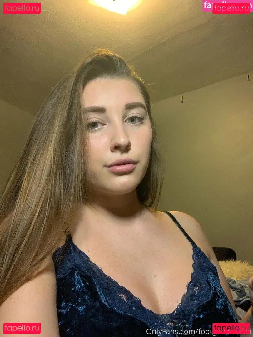 footgoddesskat Onlyfans Photo Gallery 