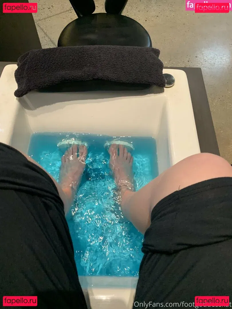 footgoddesskat Onlyfans Photo Gallery 