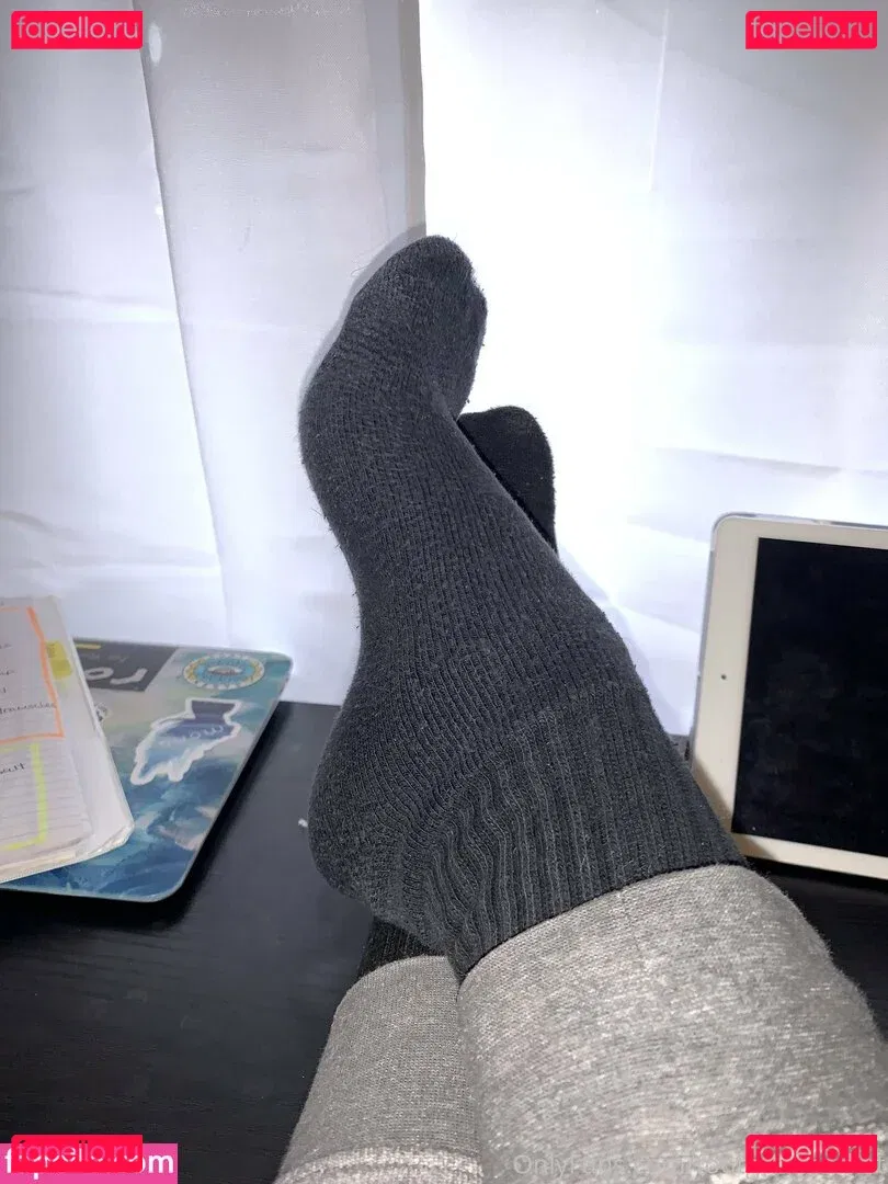 footgoddesskat Onlyfans Photo Gallery 