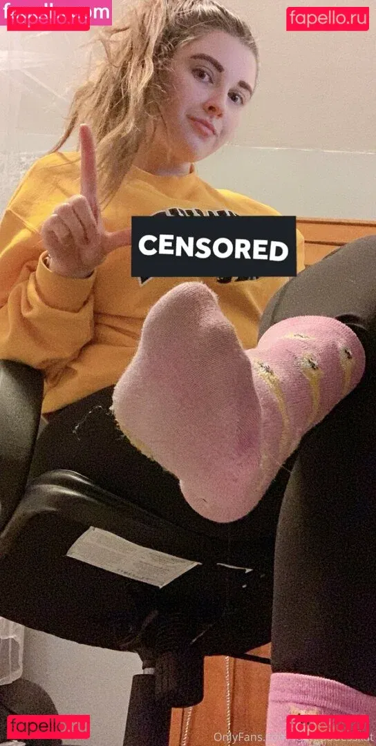 footgoddesskat Onlyfans Photo Gallery 