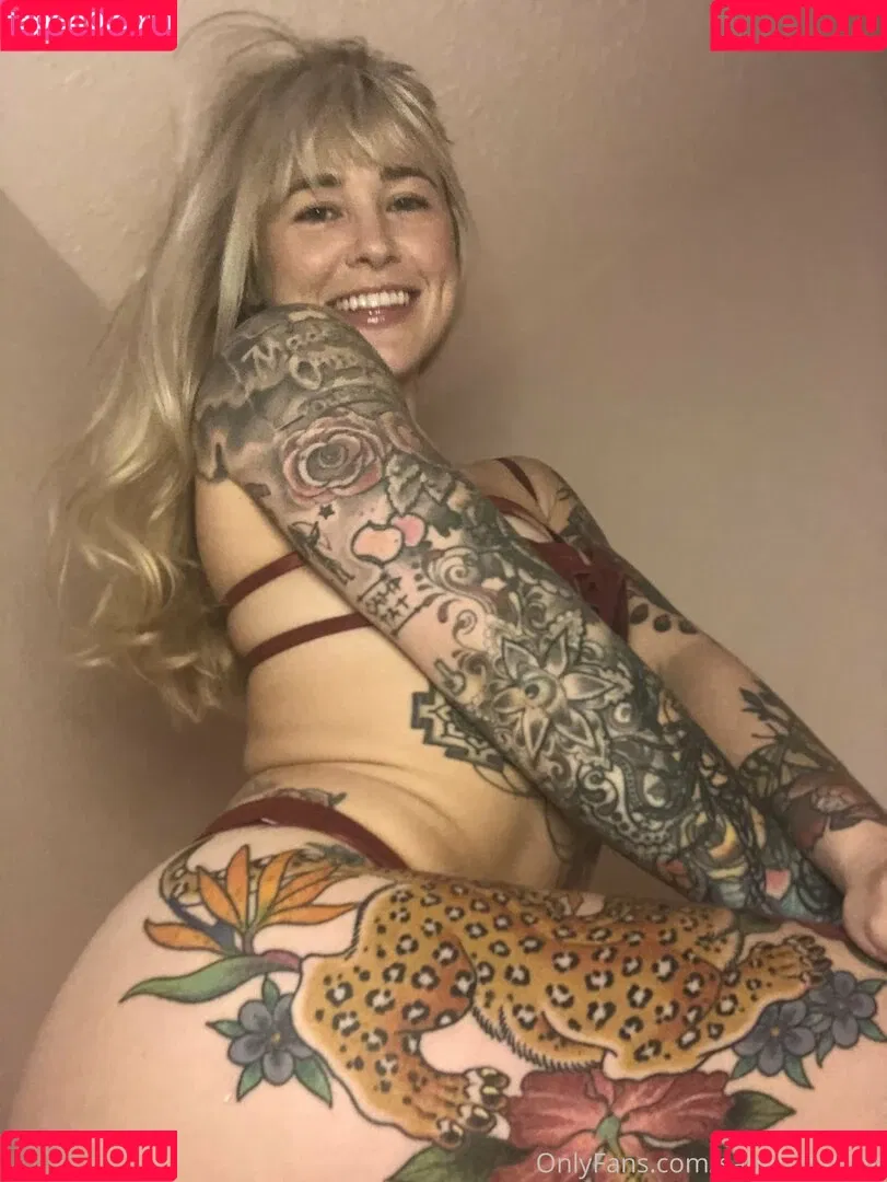 saberonstage Onlyfans Photo Gallery 
