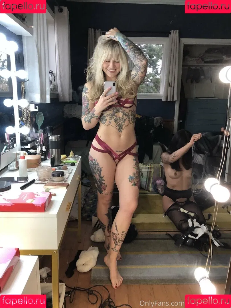 saberonstage Onlyfans Photo Gallery 