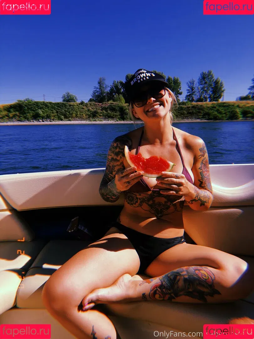 saberonstage Onlyfans Photo Gallery 