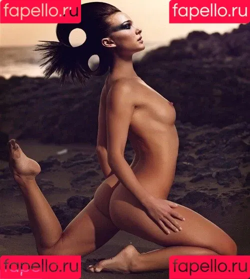 Natalie Portman Onlyfans Photo Gallery 