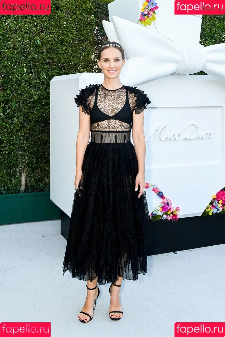 Natalie Portman Onlyfans Photo Gallery 