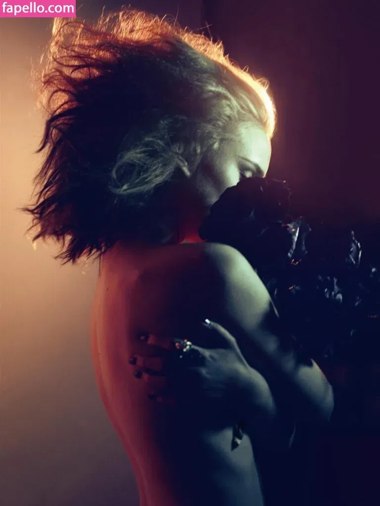 Natalie Portman Onlyfans Photo Gallery 