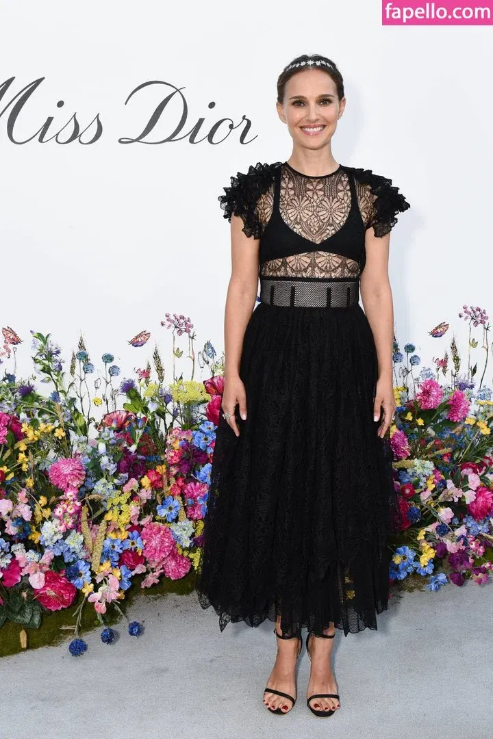 Natalie Portman Onlyfans Photo Gallery 