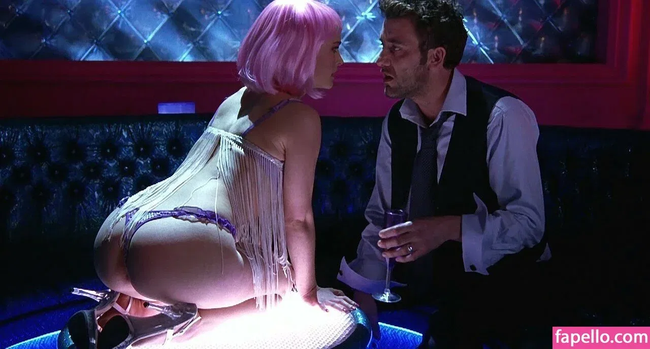 Natalie Portman Onlyfans Photo Gallery 