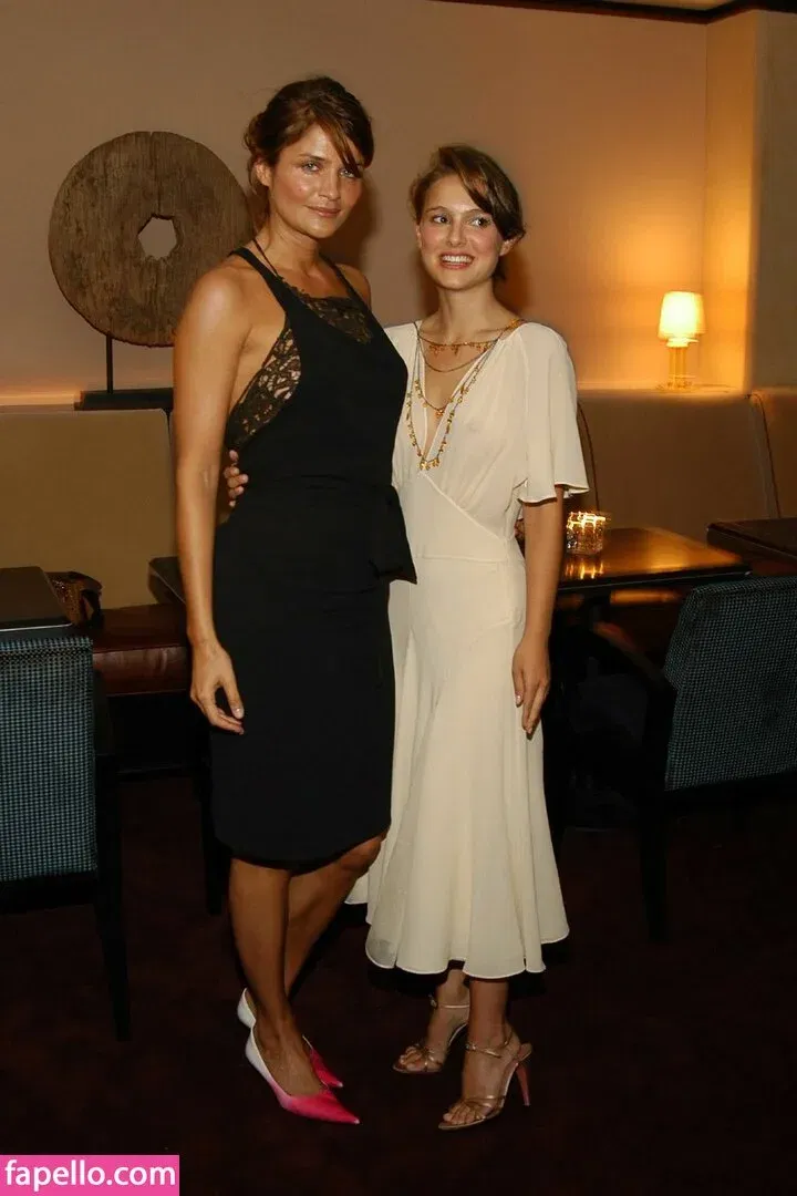 Natalie Portman Onlyfans Photo Gallery 