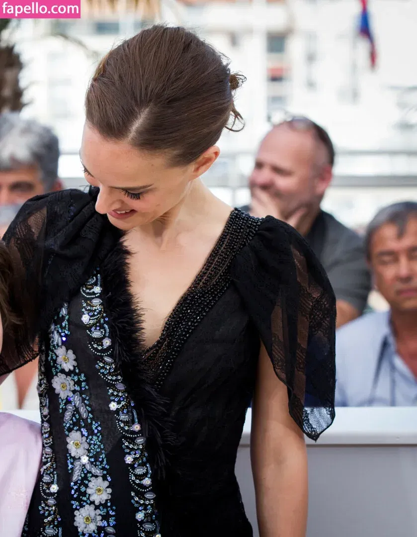 Natalie Portman Onlyfans Photo Gallery 