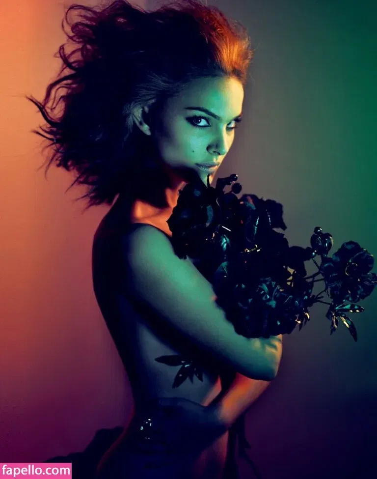 Natalie Portman Onlyfans Photo Gallery 