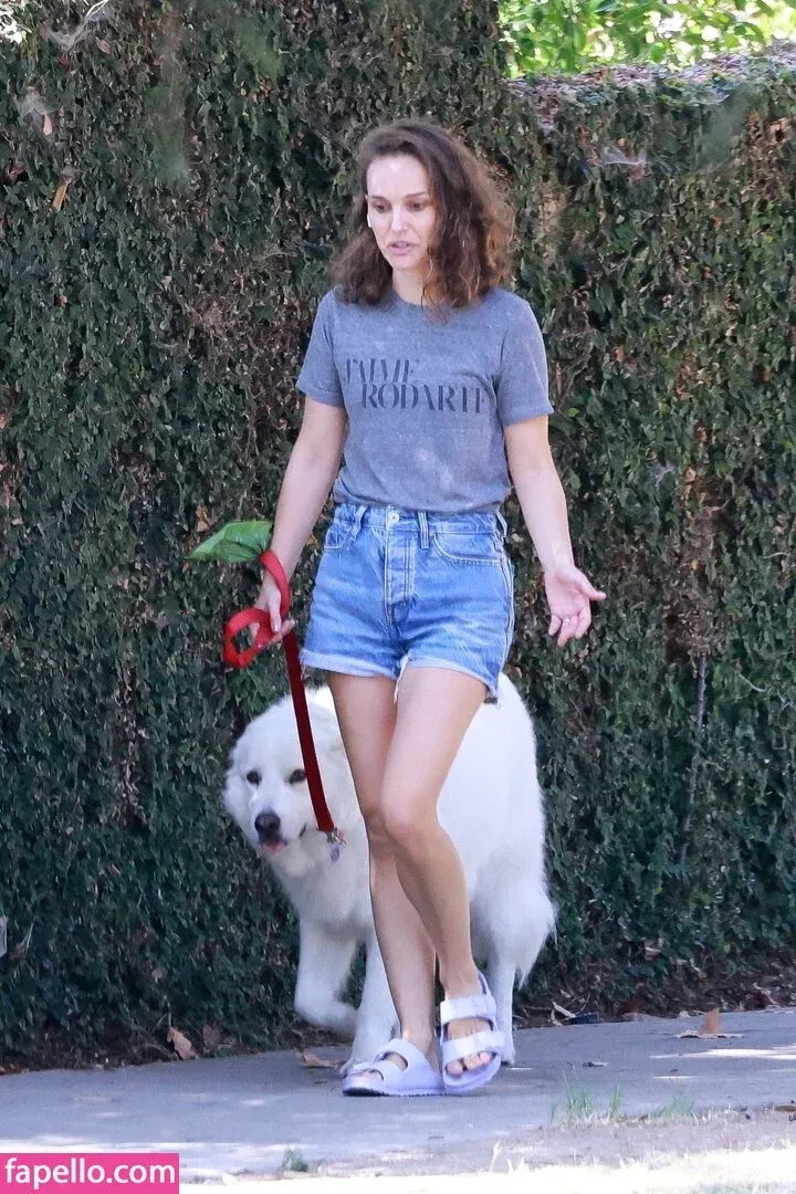 Natalie Portman Onlyfans Photo Gallery 