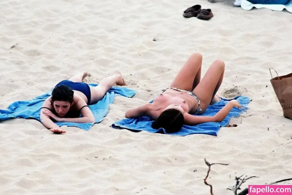 Natalie Portman Onlyfans Photo Gallery 