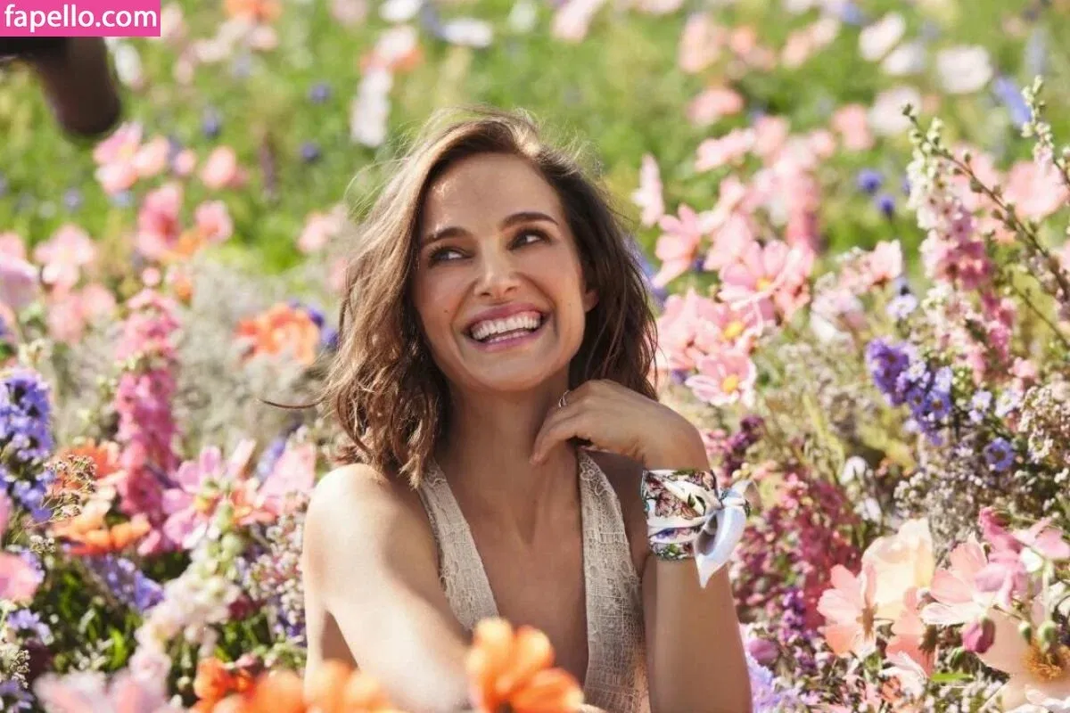 Natalie Portman Onlyfans Photo Gallery 