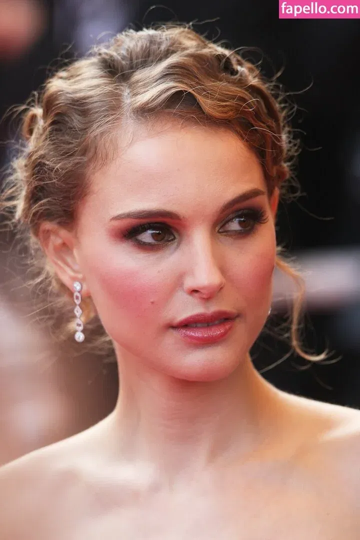 Natalie Portman Onlyfans Photo Gallery 