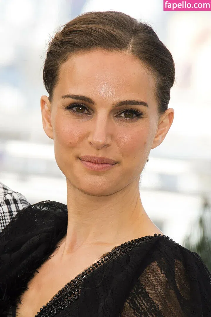 Natalie Portman Onlyfans Photo Gallery 