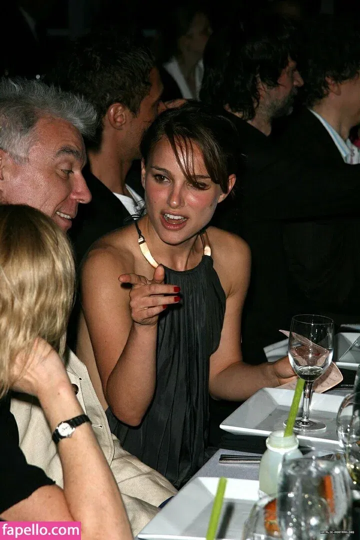 Natalie Portman Onlyfans Photo Gallery 