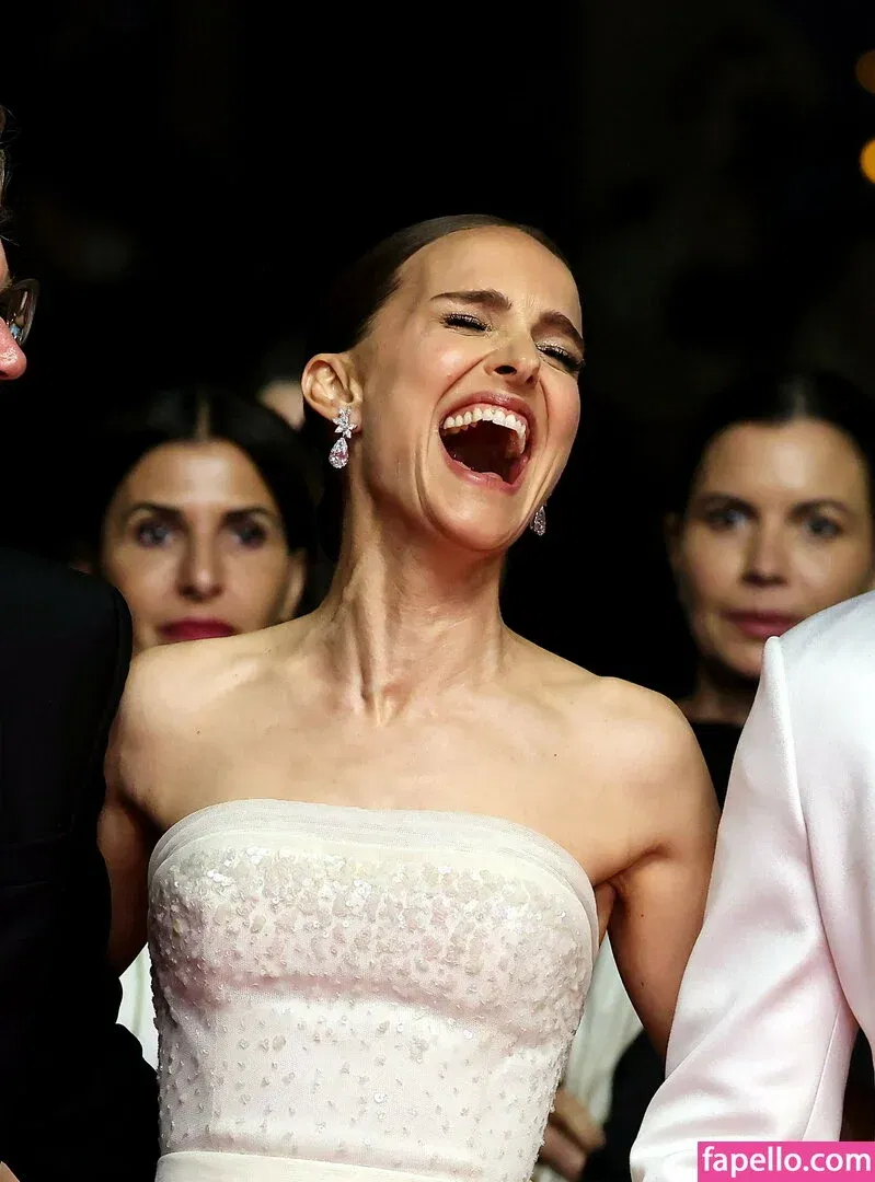 Natalie Portman Onlyfans Photo Gallery 