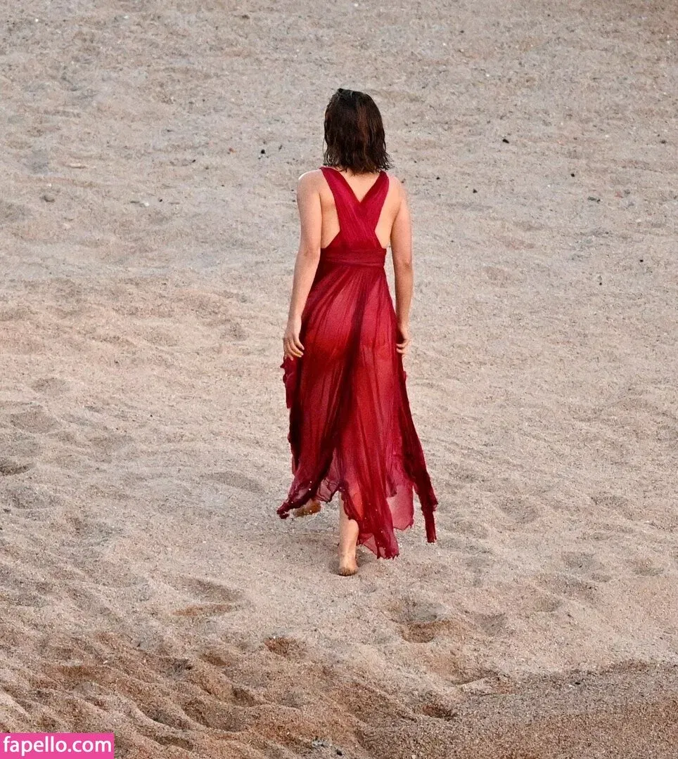 Natalie Portman Onlyfans Photo Gallery 