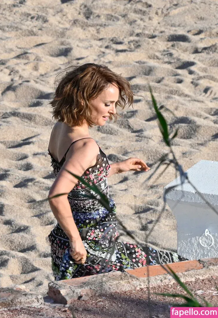 Natalie Portman Onlyfans Photo Gallery 