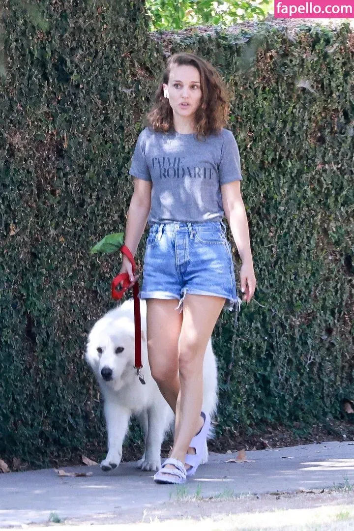 Natalie Portman Onlyfans Photo Gallery 